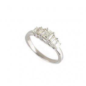 18k White Gold 5 Stone Diamond Ring 1.30ct